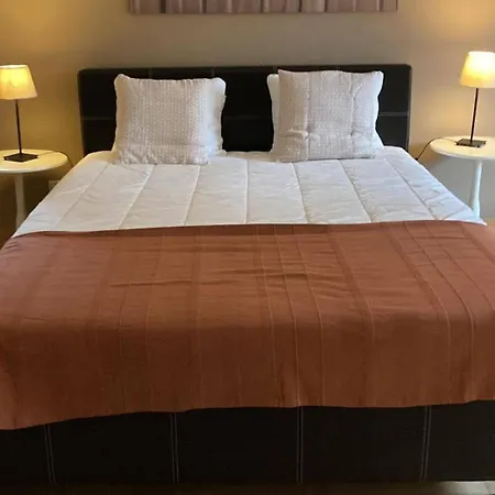 Cornelia Hébergement de vacances *